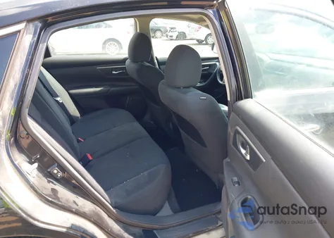 2015 Nissan Altima 2.5 Sv из США, поврежденный, VIN 1N4AL3AP1FC428679